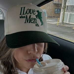 One size fits all. From the company Raw & Rebellious